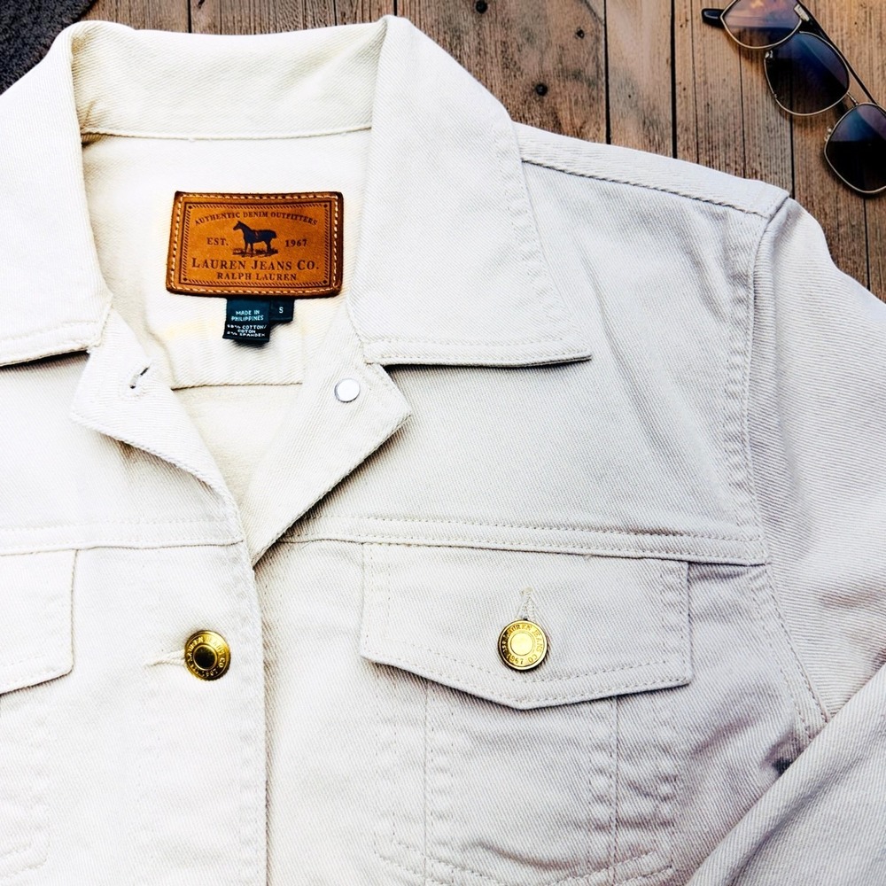 Ralph Lauren Jeans Co. Women's Denim Jean Jacket Size Small Beige Gold Buttons
